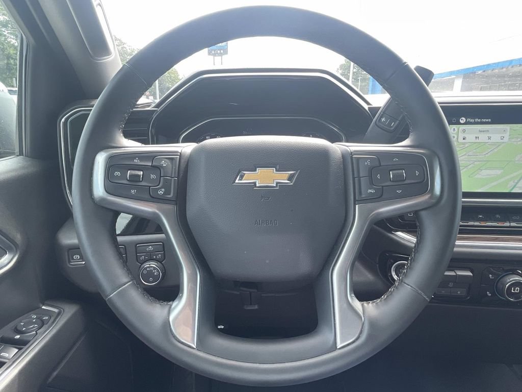 Certified 2025 Chevrolet Silverado 1500 LT AWD/4WD image 23