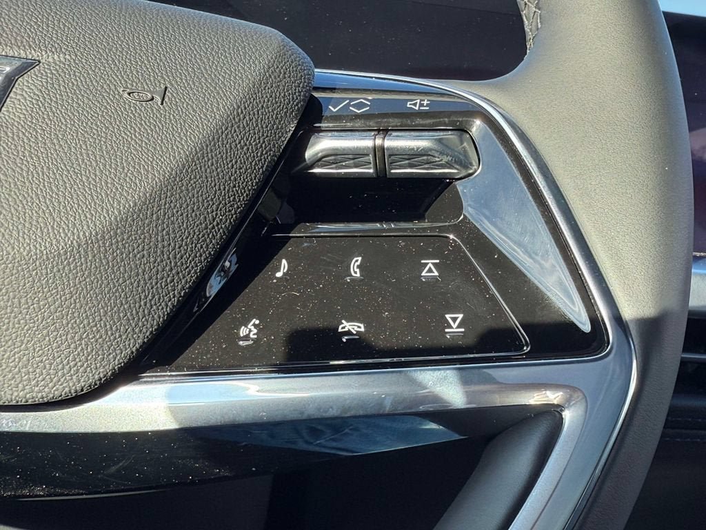 New 2025 Cadillac Escalade IQ Luxury 1 AWD/4WD image 17