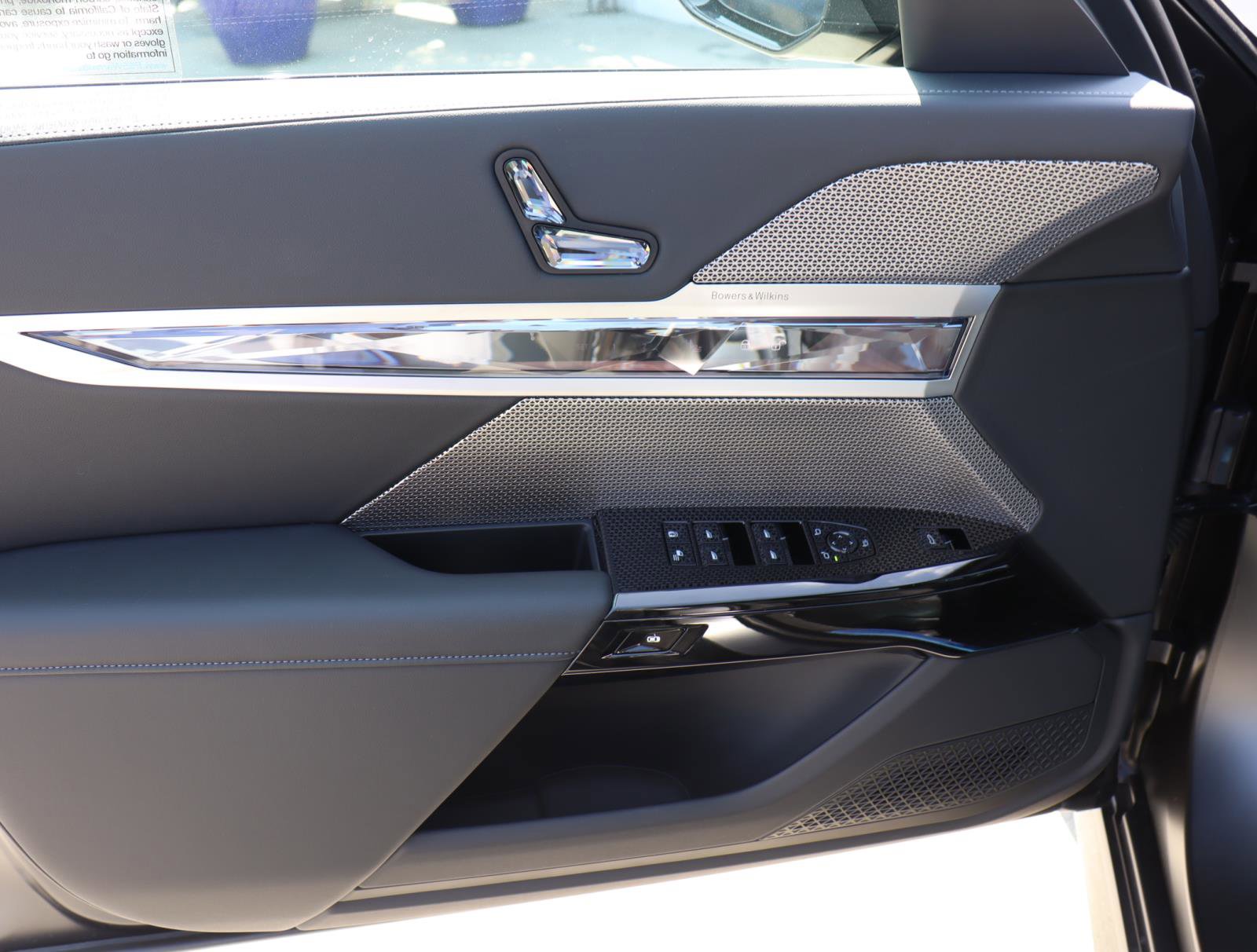 New 2026 BMW 740i w/ Premium Package image 14