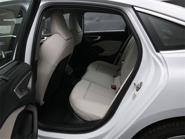 New 2025 Audi A5 2.0T Prestige image 11