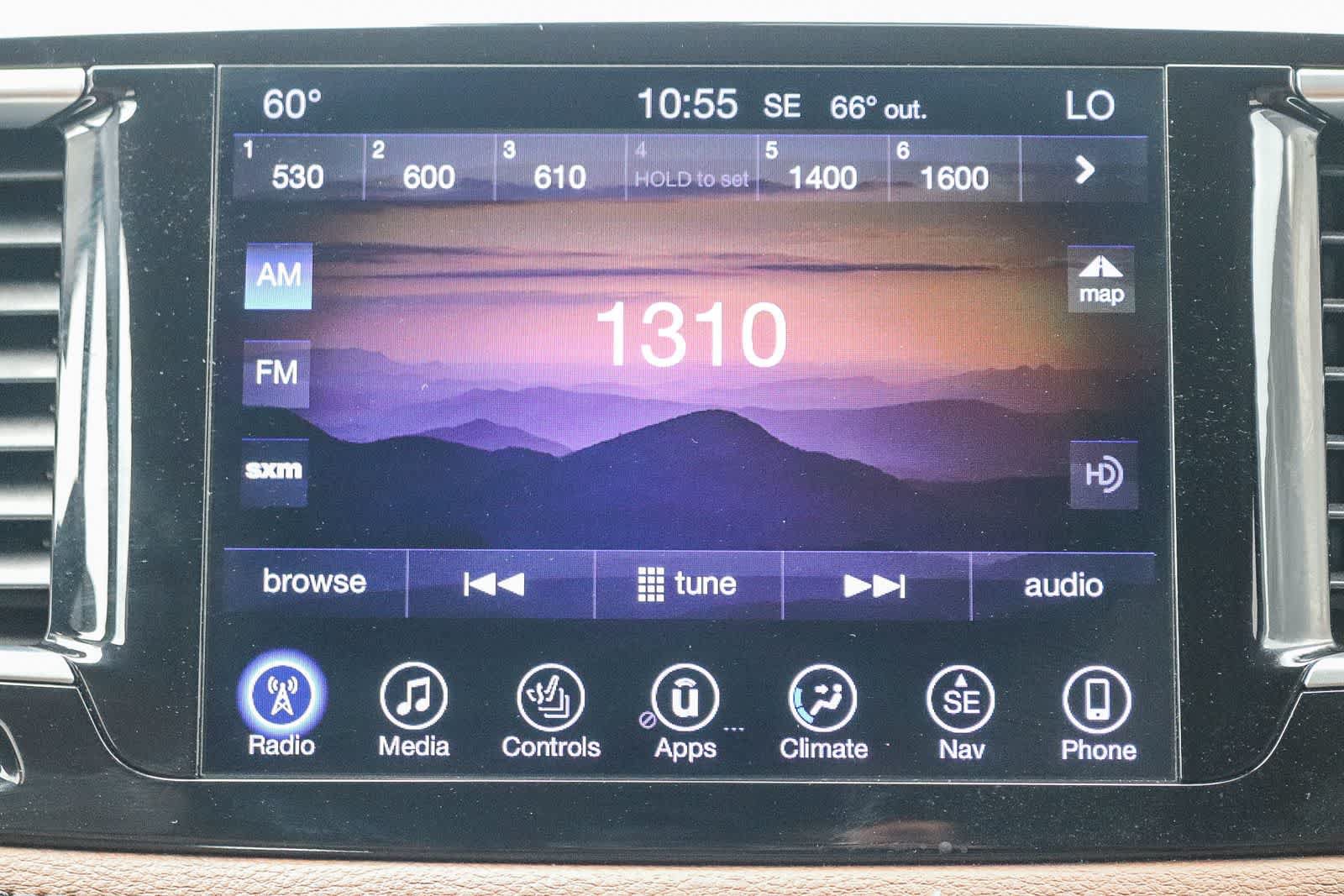 Used 2017 Chrysler Pacifica Limited FWD image 14