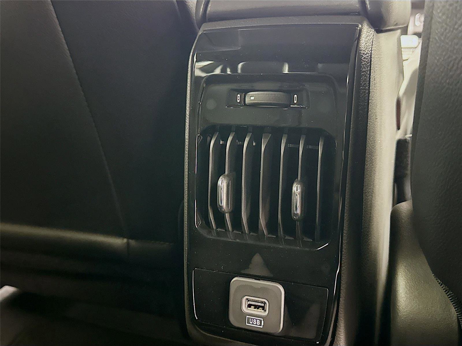 New 2026 Jeep Compass Latitude image 26