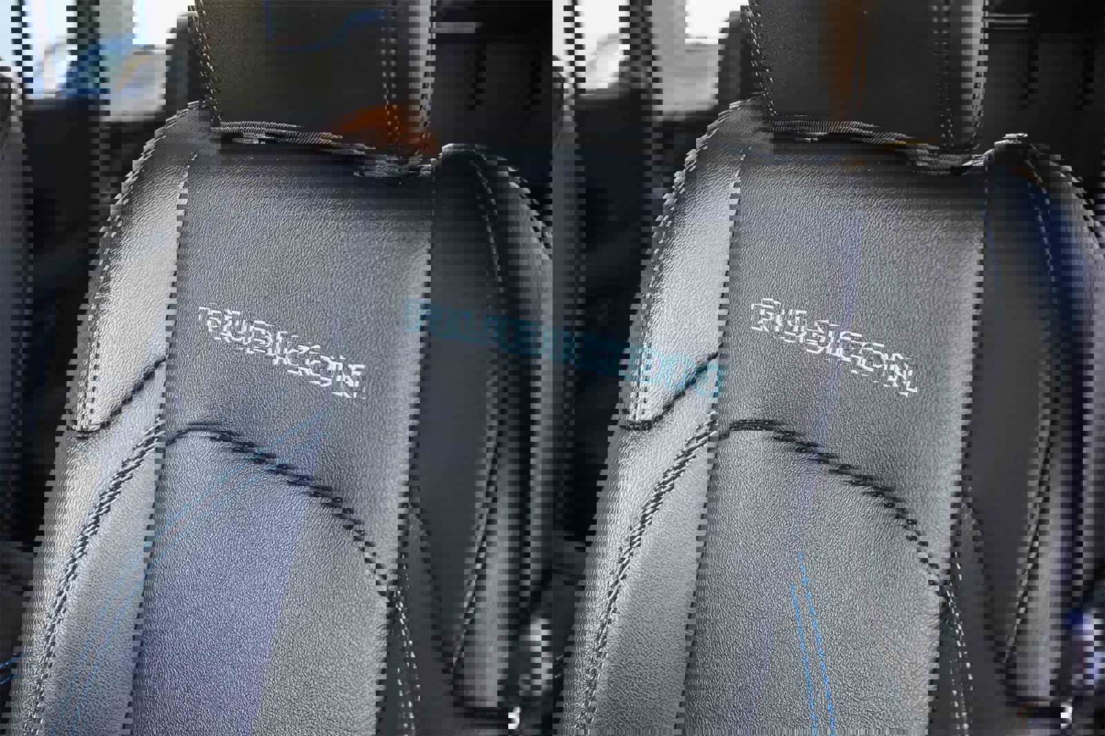 Used 2023 Jeep Wrangler Unlimited Rubicon 4xe w/ Safety Group image 24