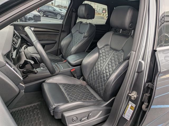 Used 2019 Audi SQ5 Premium Plus w/ Premium Plus Package image 12