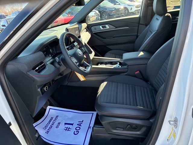 New 2026 Ford Explorer ST-Line w/ ST-Line Street Pack image 14