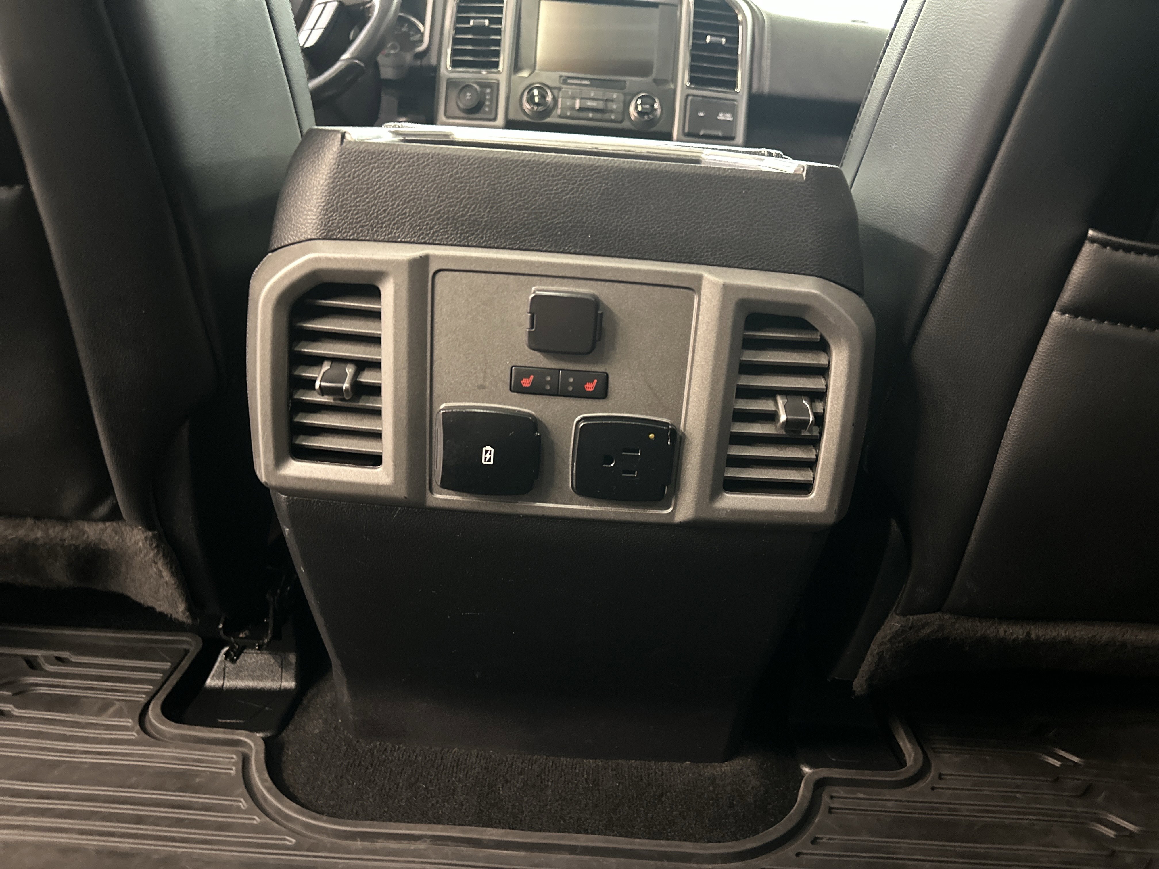 Used 2019 Ford F150 Raptor w/ Equipment Group 802A Luxury AWD/4WD image 28