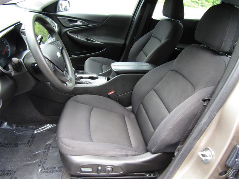 Used 2022 Chevrolet Malibu LT image 12