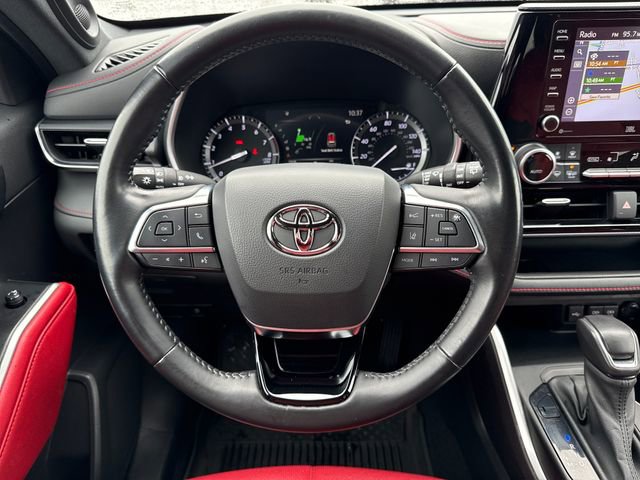 Used 2021 Toyota Highlander XSE image 24