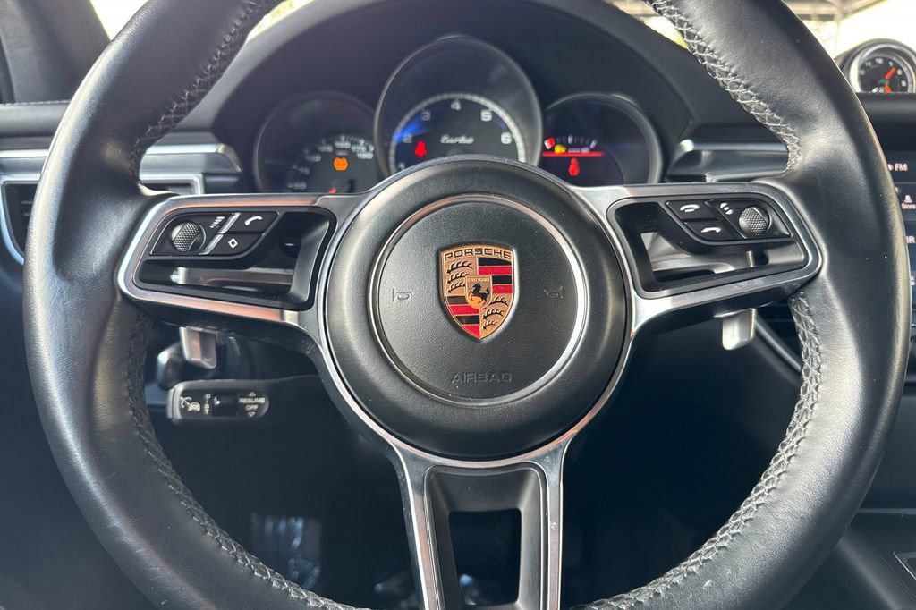 Used 2018 Porsche Macan Turbo image 22