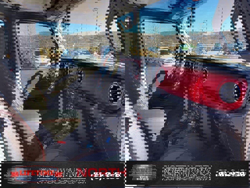 Used 2023 Jeep Gladiator Rubicon w/ Trailer Tow Package image 28