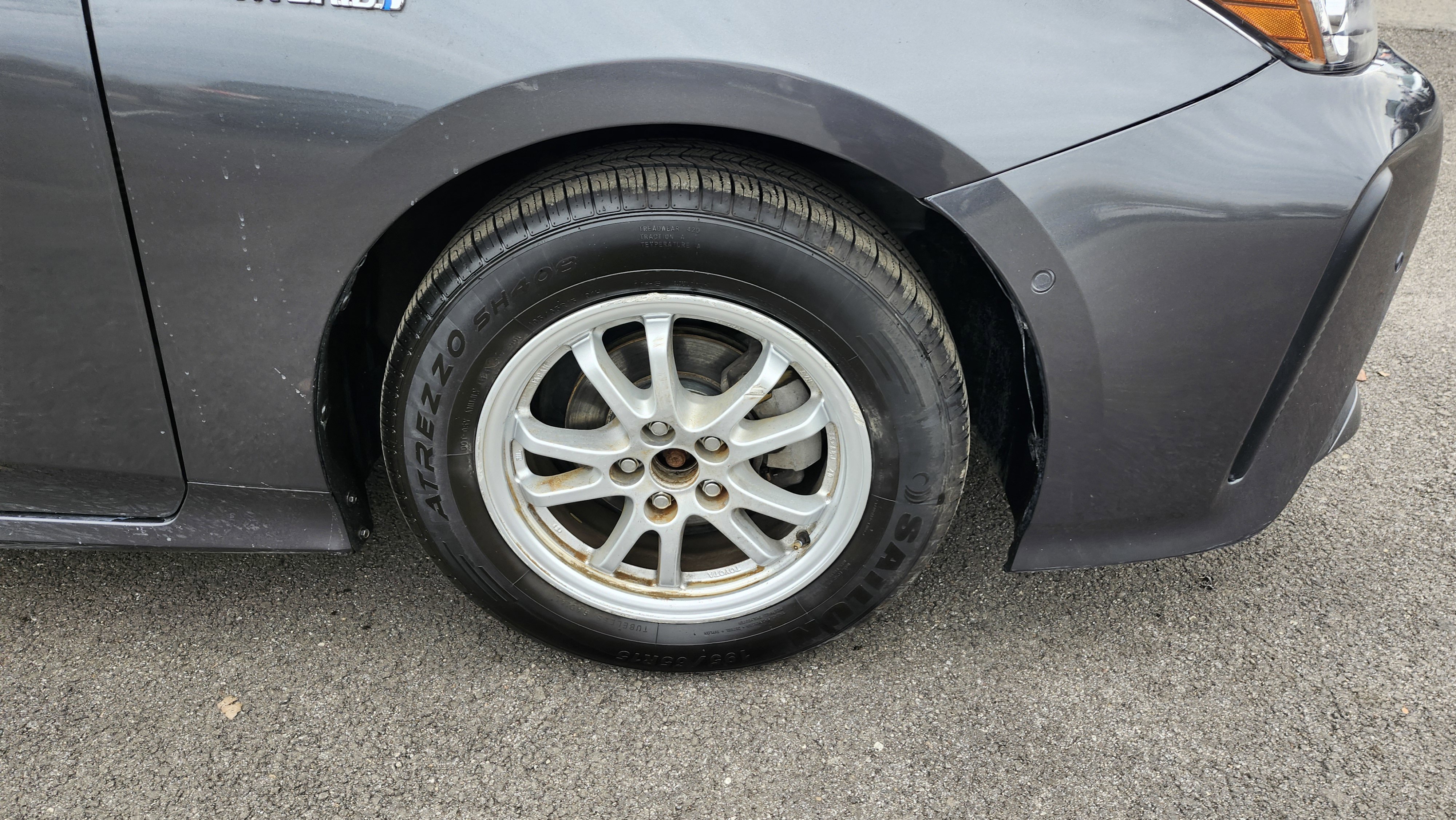 Used 2022 Toyota Prius LE image 10