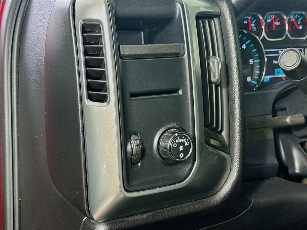 Used 2017 Chevrolet Silverado 1500 LT w/ All Star Edition image 10