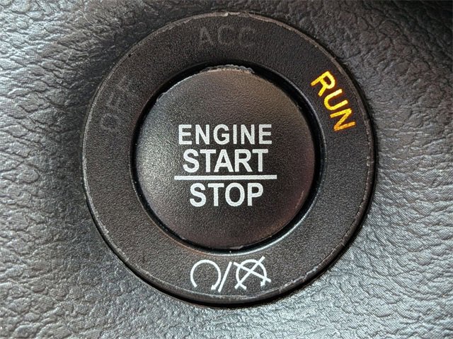 Used 2018 Jeep Cherokee Overland image 20