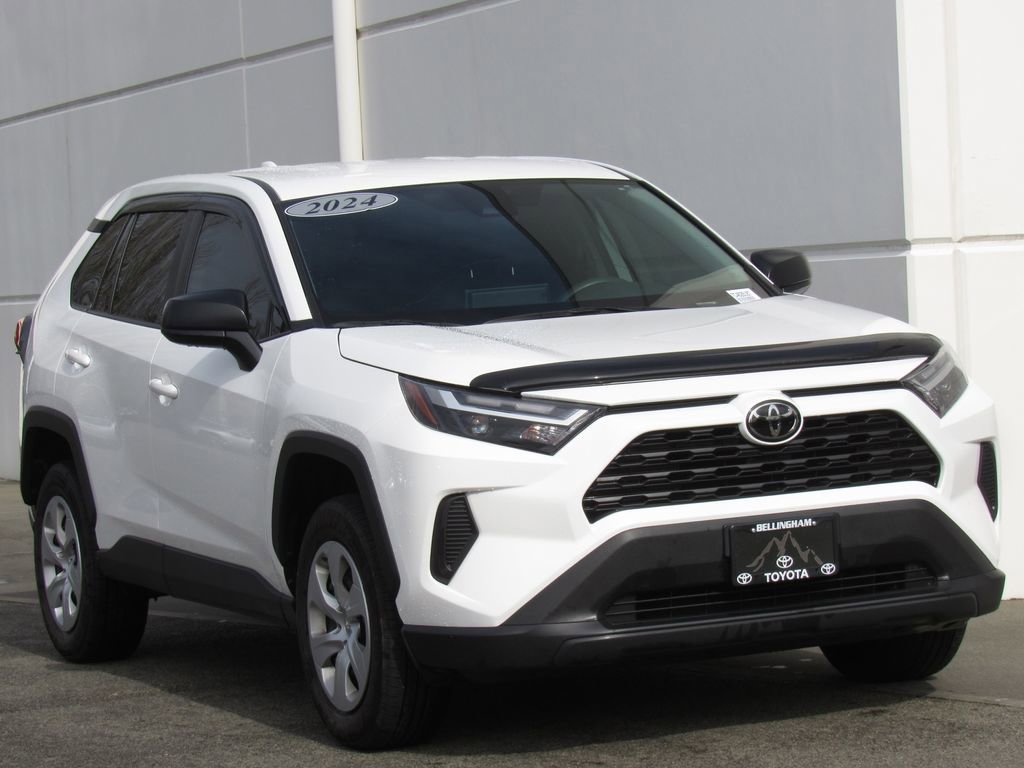 Used 2024 Toyota RAV4 LE AWD/4WD image 2