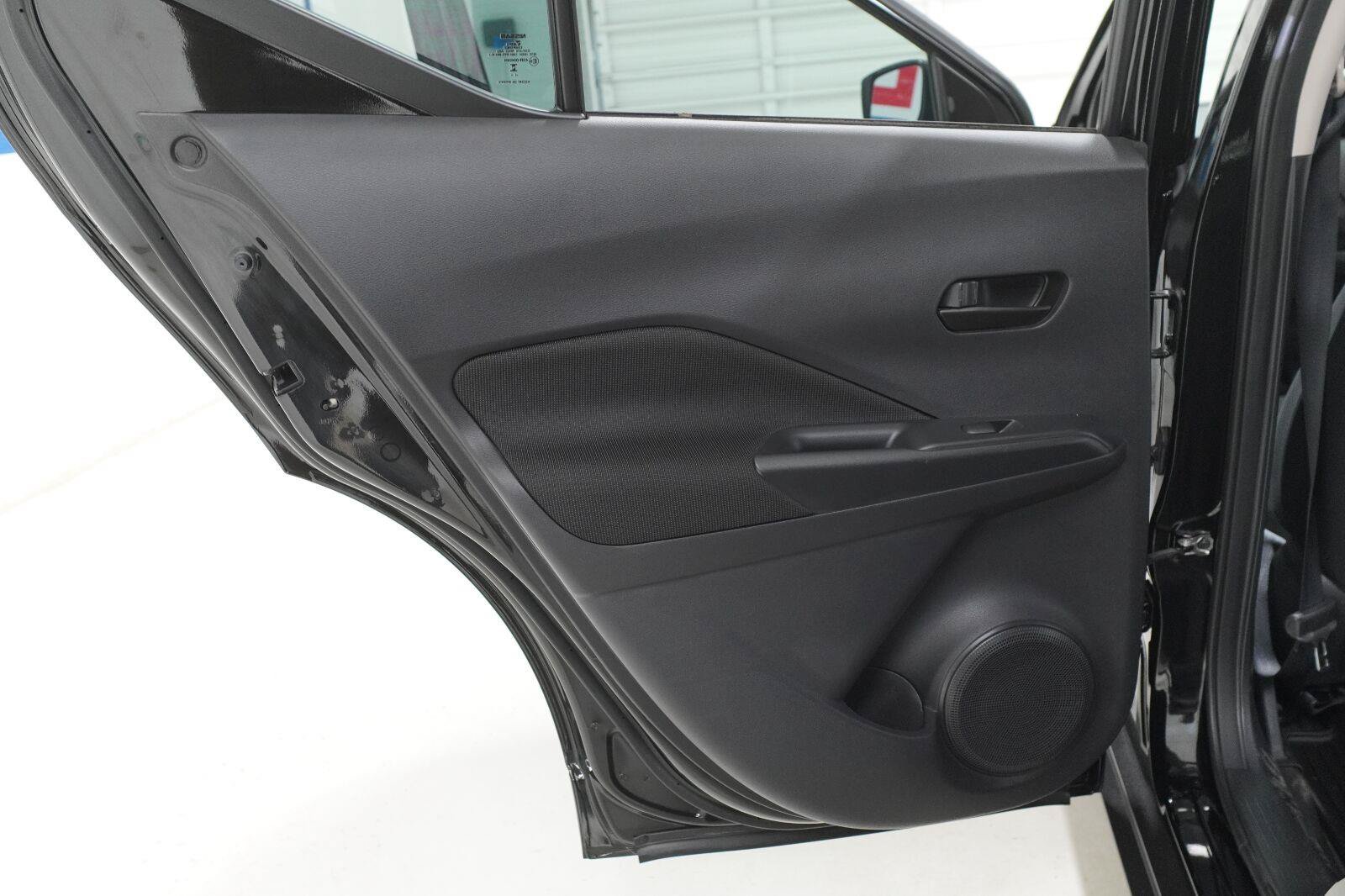 Used 2024 Nissan Kicks S FWD image 27