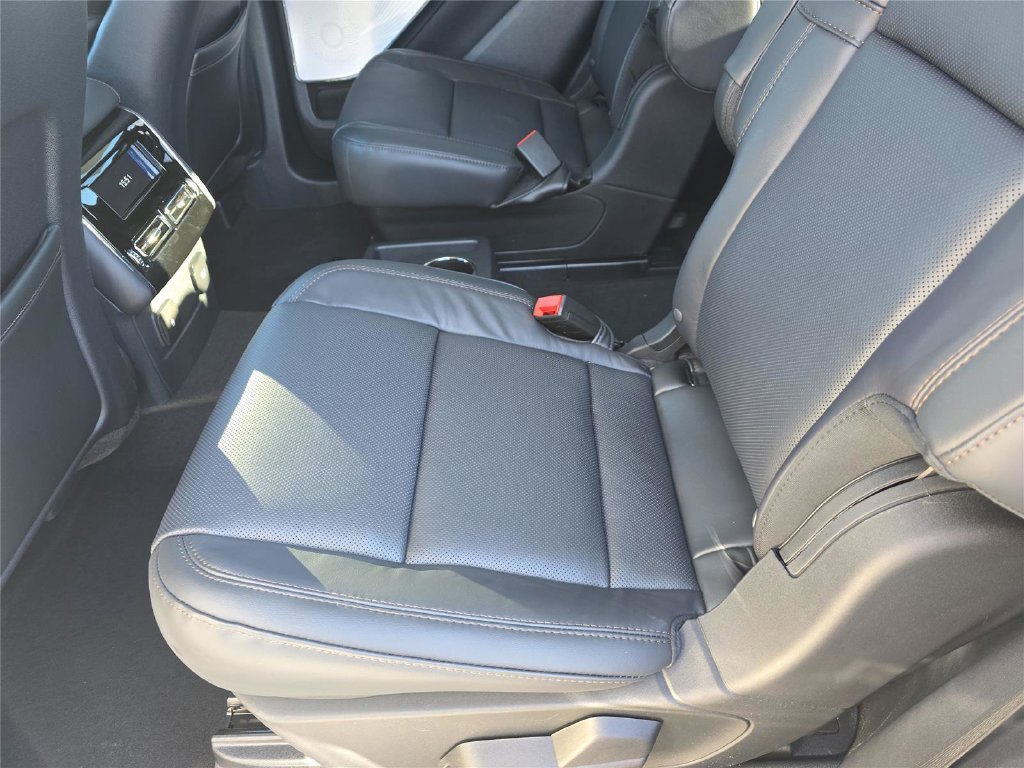 New 2026 Lincoln Aviator Reserve AWD/4WD image 12
