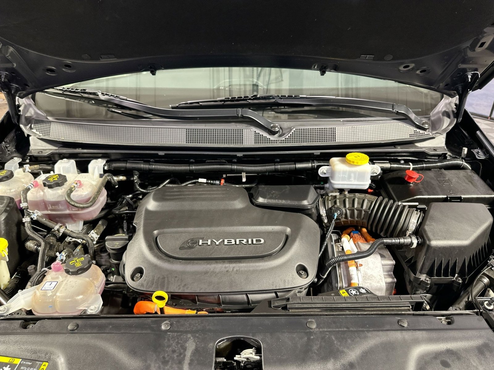 Used 2021 Chrysler Pacifica Touring-L image 36