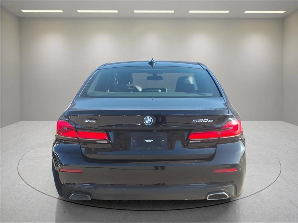 Used 2023 BMW 530e xDrive AWD/4WD image 4