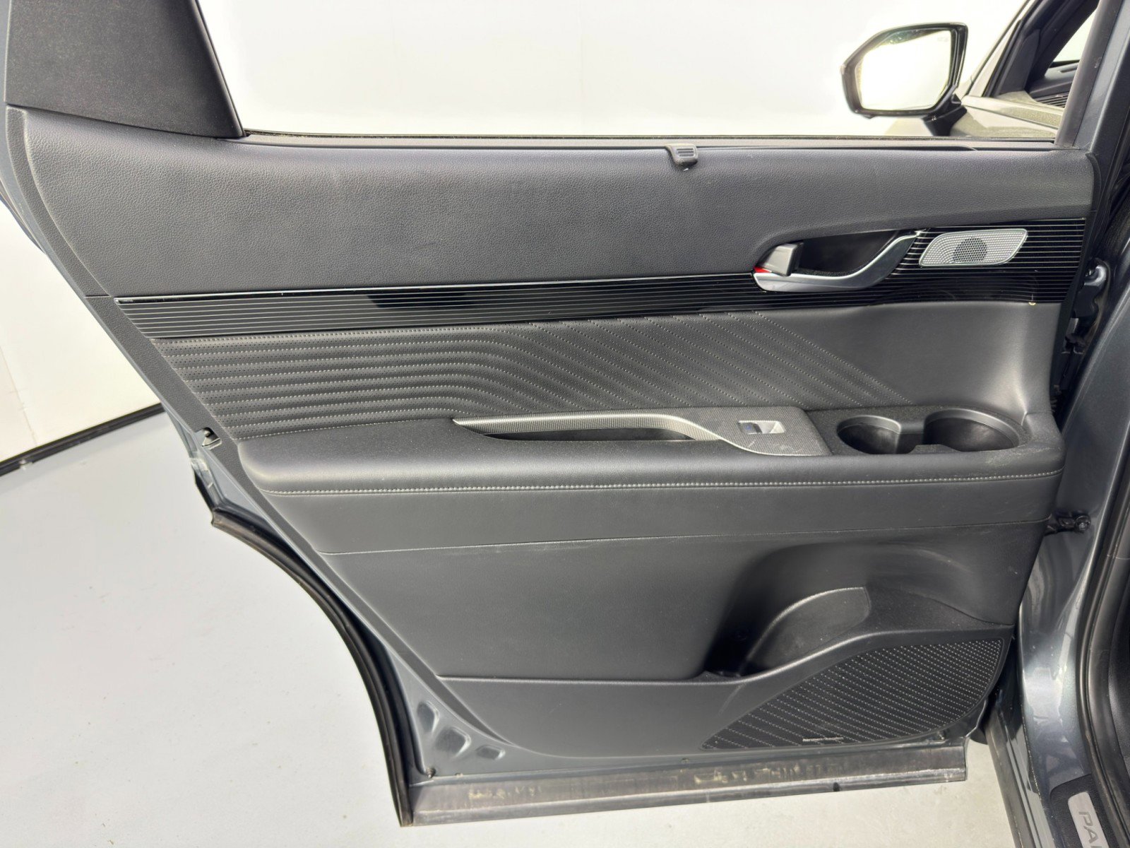 Used 2023 Hyundai Palisade Calligraphy image 44