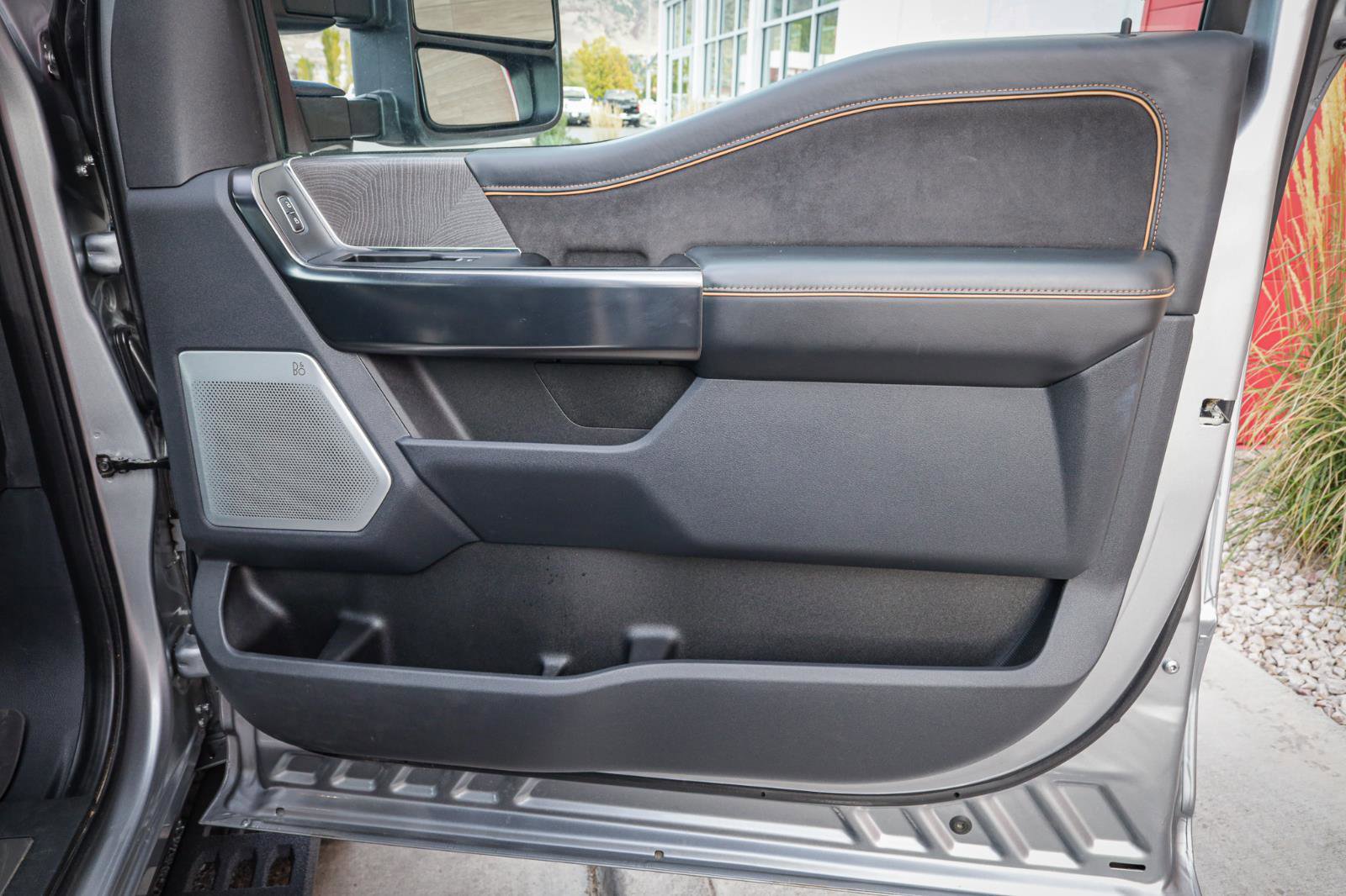 Used 2023 Ford F350 Platinum w/ Tremor Off-Road Package image 26