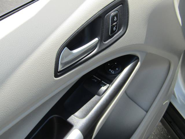 Certified 2023 Ford Transit Connect XLT FWD image 19