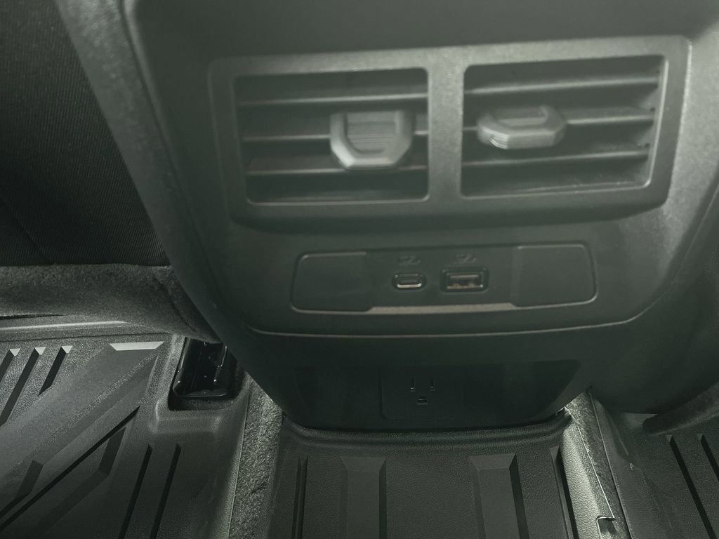 New 2026 GMC Canyon Elevation w/ Convenience Package image 28