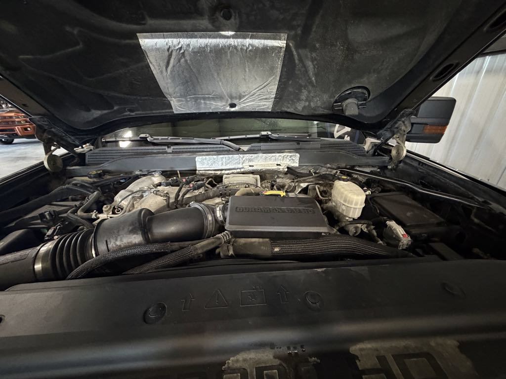 Used 2019 Chevrolet Silverado 2500 LTZ w/ Midnight Edition AWD/4WD image 10