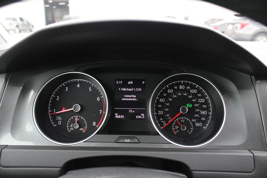 Used 2017 Volkswagen Golf Alltrack SE AWD/4WD image 10