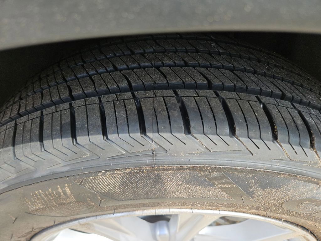 Used 2025 Honda CR-V EX-L image 26