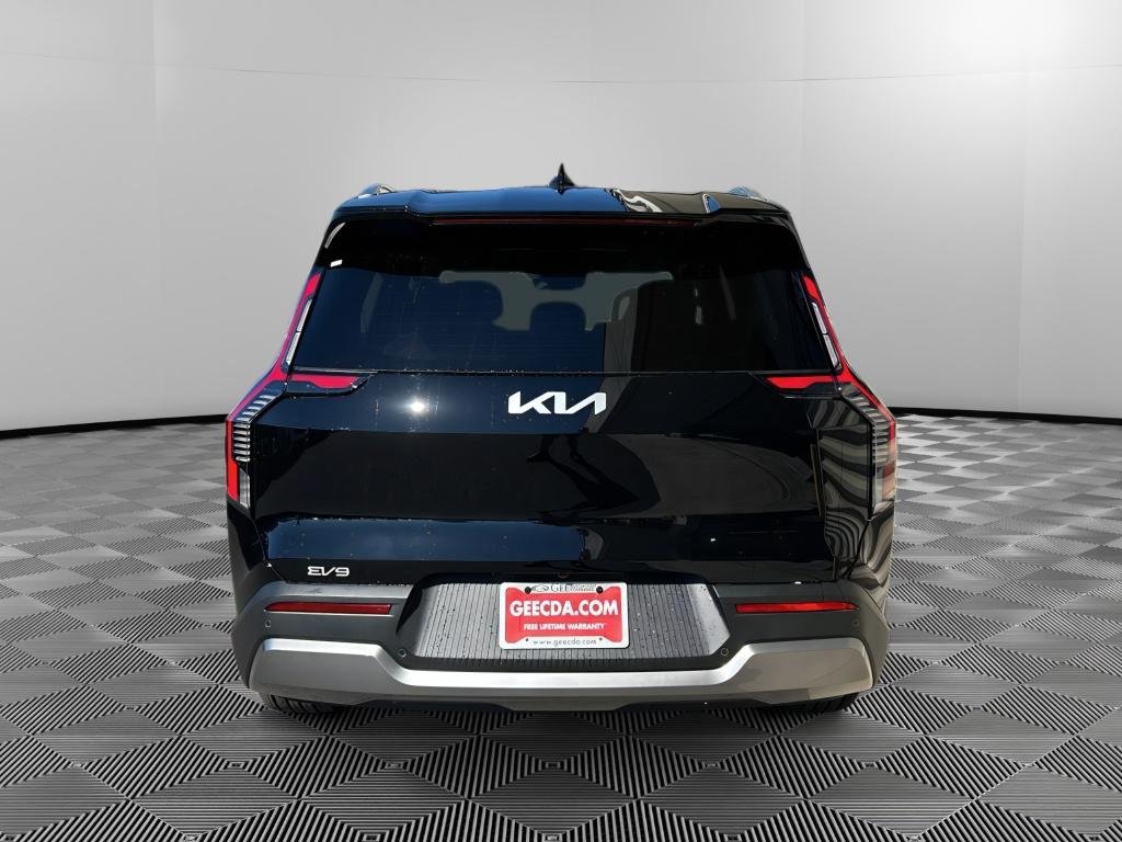 New 2026 Kia EV9 Wind AWD/4WD image 7