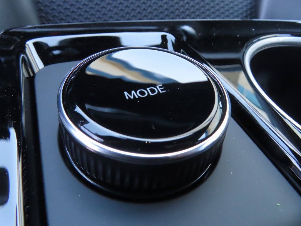 New 2026 Chevrolet Equinox LT w/ LPO, Floor Liner Package image 11