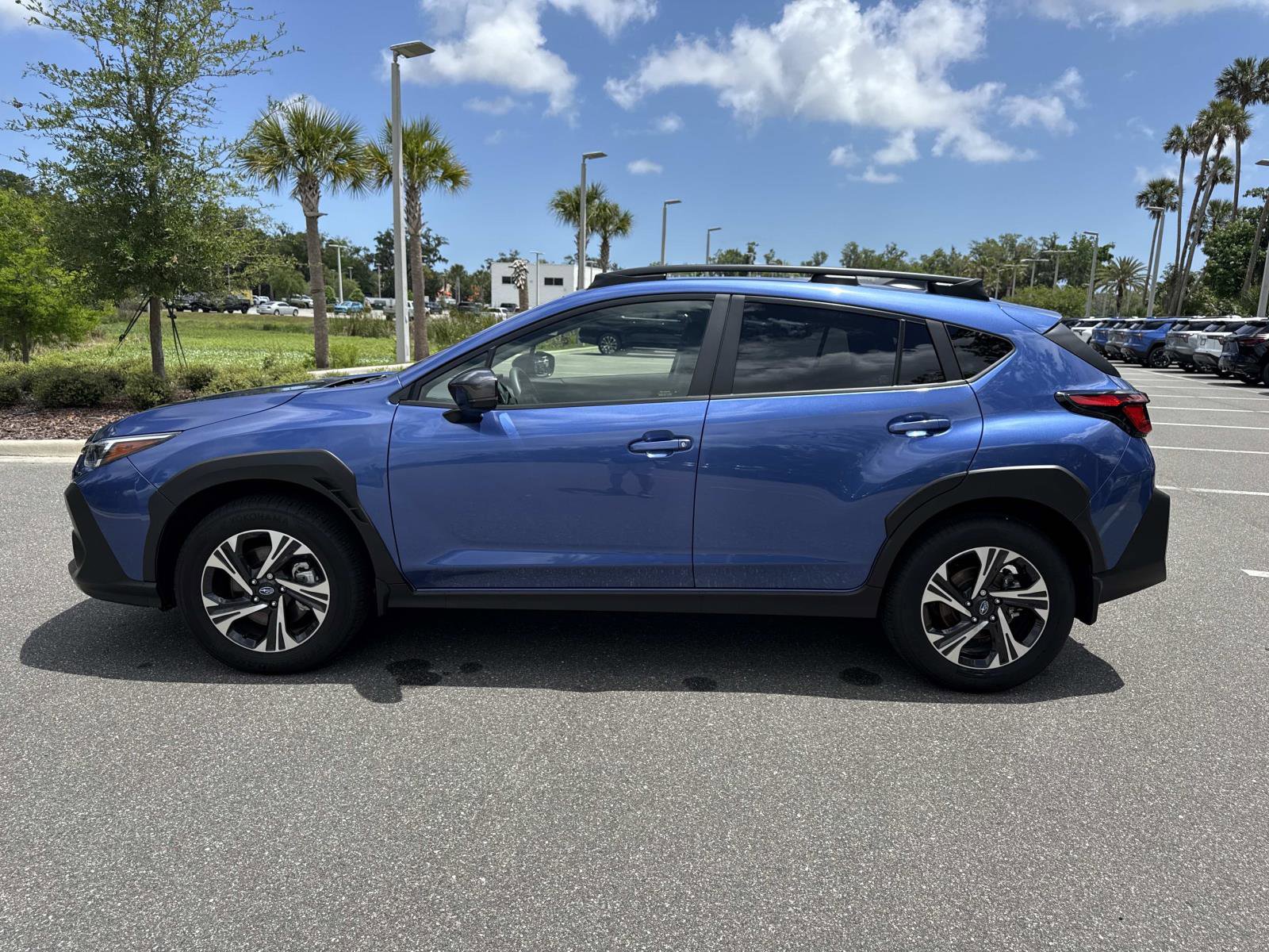 Used 2025 Subaru Crosstrek 2.0i Premium AWD/4WD image 6
