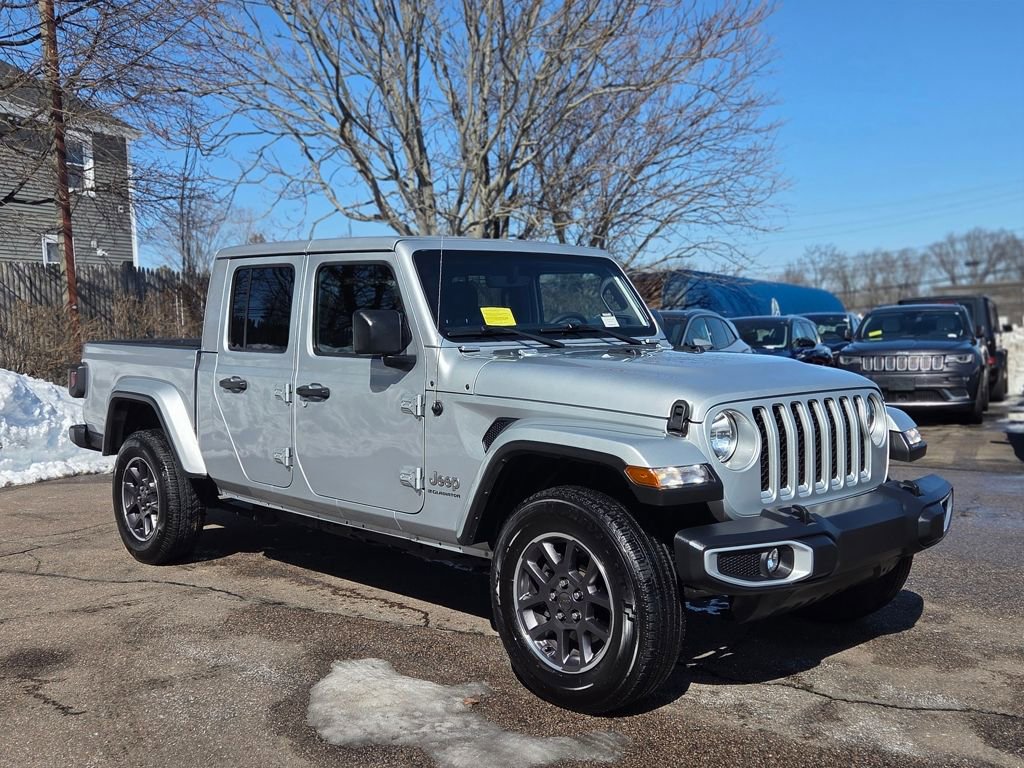 Used 2023 Jeep Gladiator Overland image 7