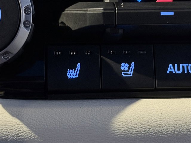 Used 2023 Toyota Sequoia Capstone image 41