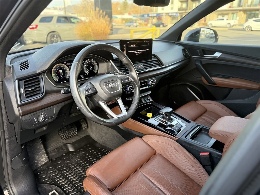 Used 2022 Audi Q5 e Premium Plus w/ Premium Plus Package image 21