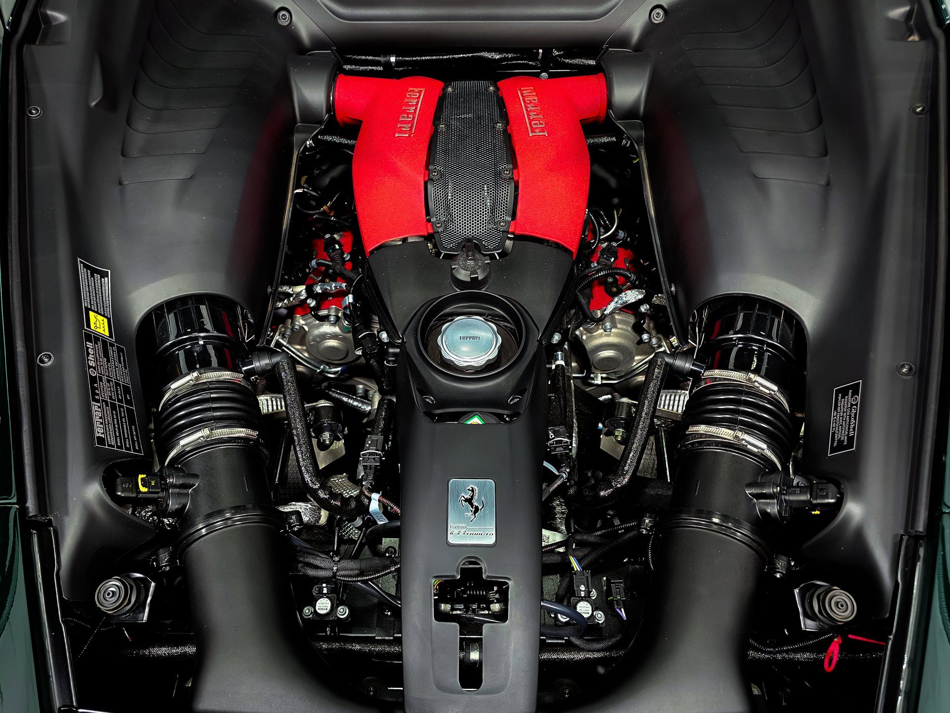 Used 2022 Ferrari F8 Tributo image 20