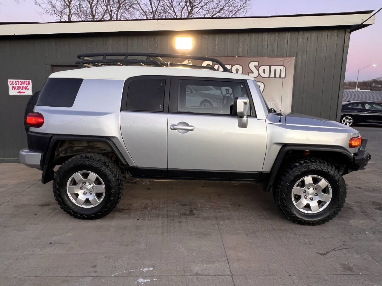 Used 2008 Toyota FJ Cruiser 4WD image 9