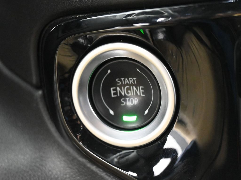 Used 2025 Chevrolet Silverado 2500 LT w/ Convenience Package image 24