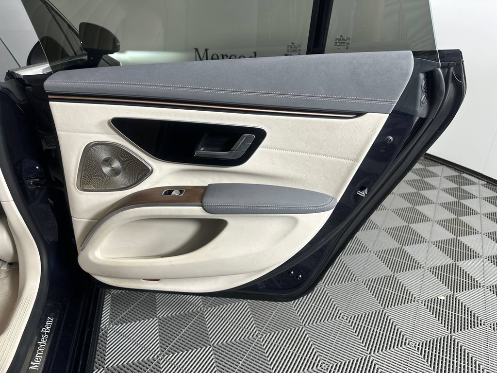 Certified 2023 Mercedes-Benz EQS 580 4MATIC Sedan image 18