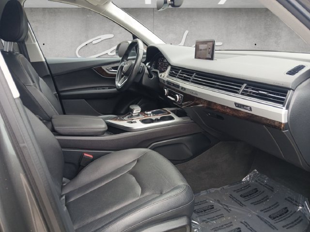 Used 2018 Audi Q7 2.0T Premium Plus w/ Premium Plus Package AWD/4WD image 25