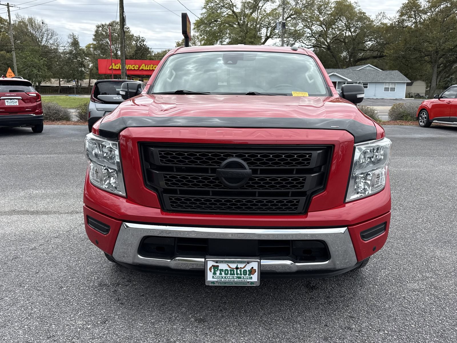 Used 2020 Nissan Titan SV w/ SV Convenience Package image 8