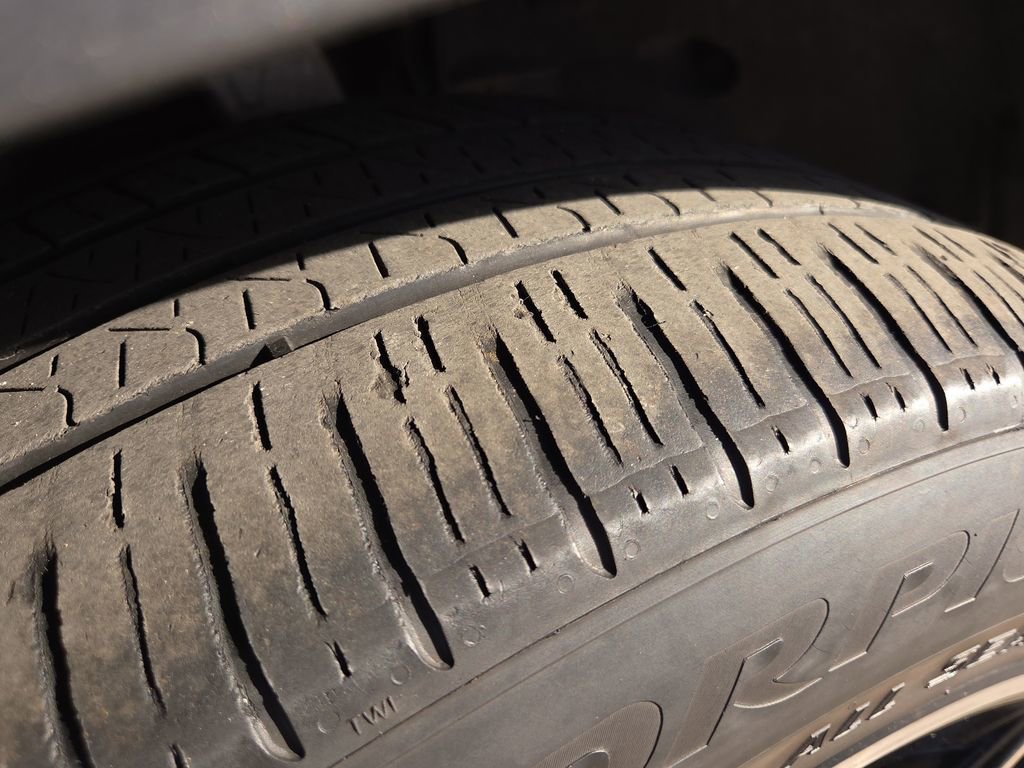 Used 2022 Mercedes-Benz GLS 450 4MATIC image 27