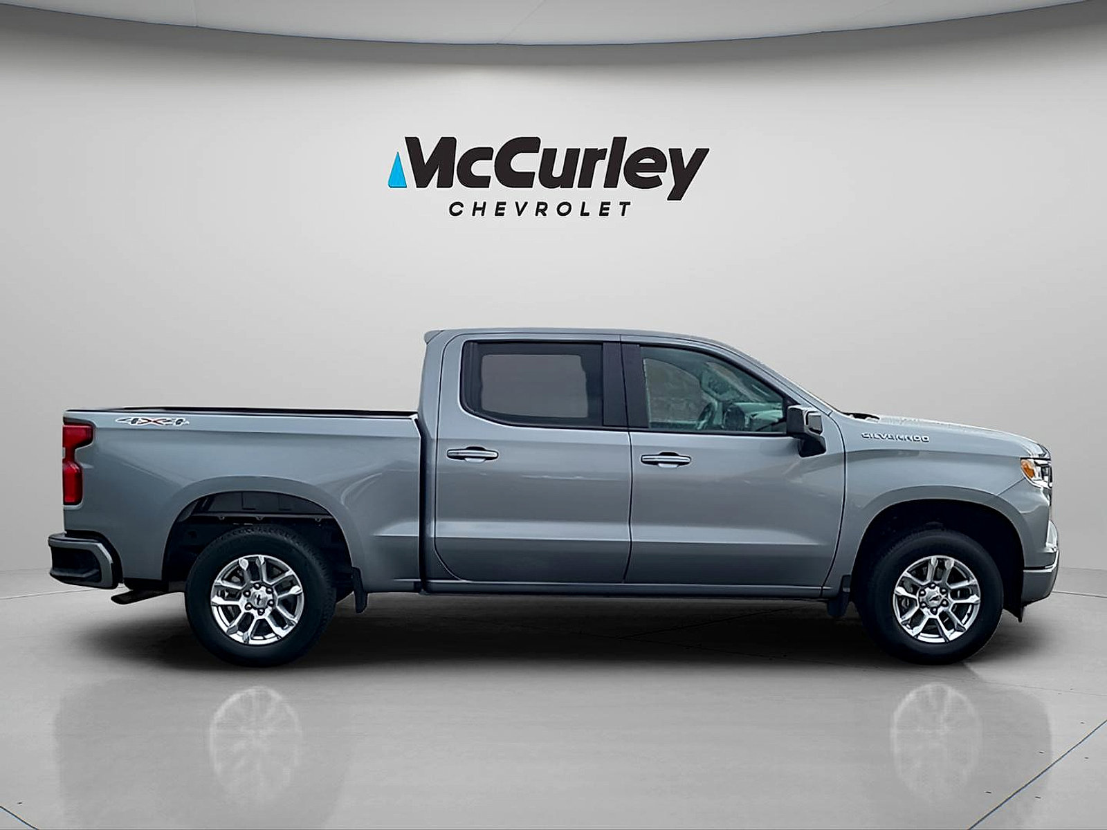 Used 2026 Chevrolet Silverado 1500 RST AWD/4WD image 8