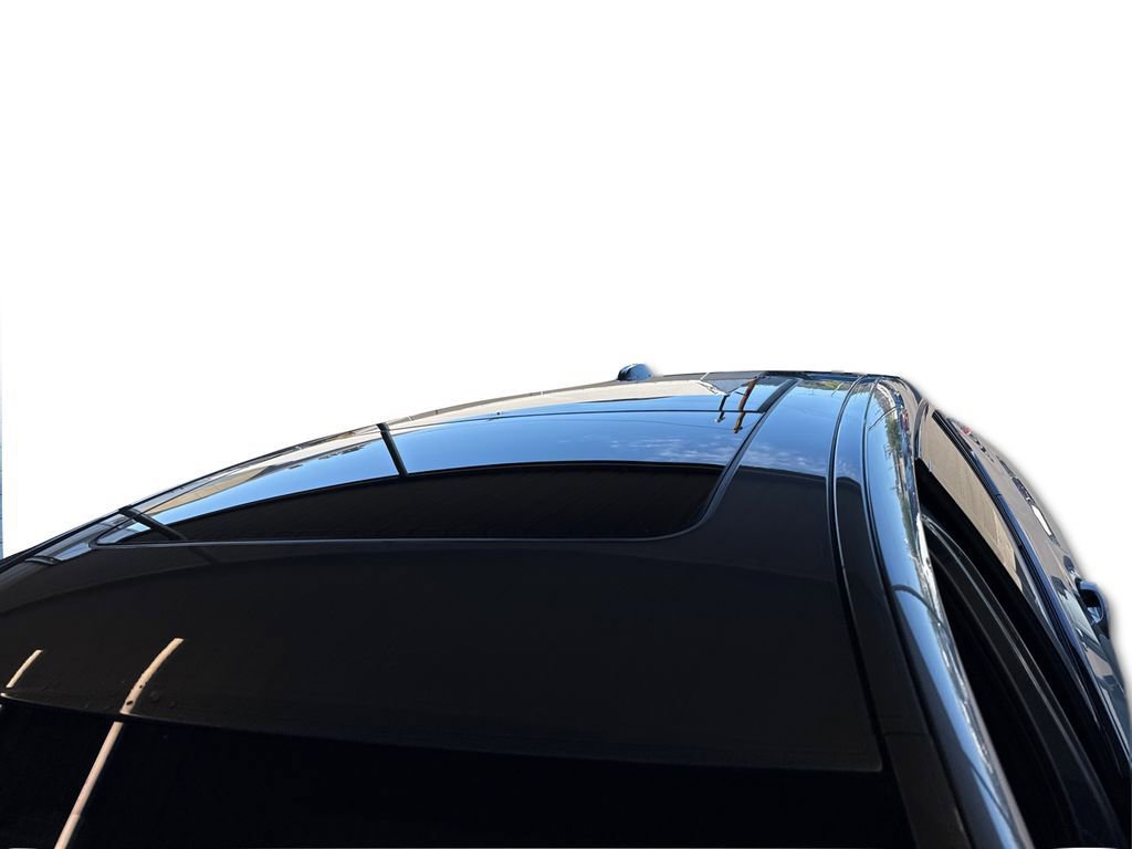 New 2026 BMW X6 M60i w/ Executive Package image 12