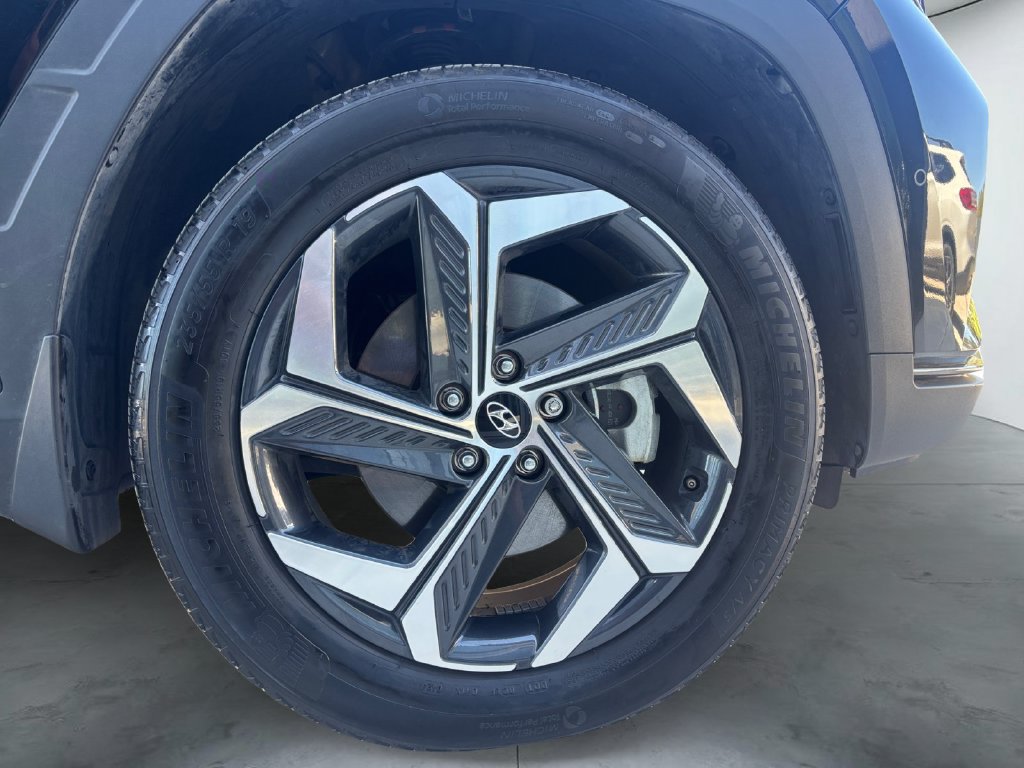 Used 2024 Hyundai Tucson Limited AWD/4WD image 15