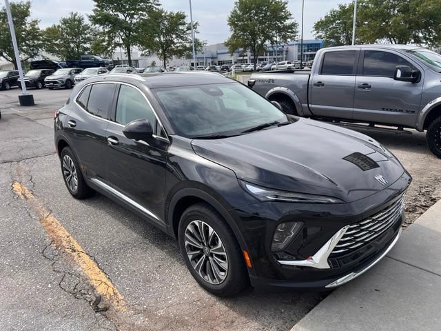Used 2024 Buick Envision Preferred AWD/4WD image 1