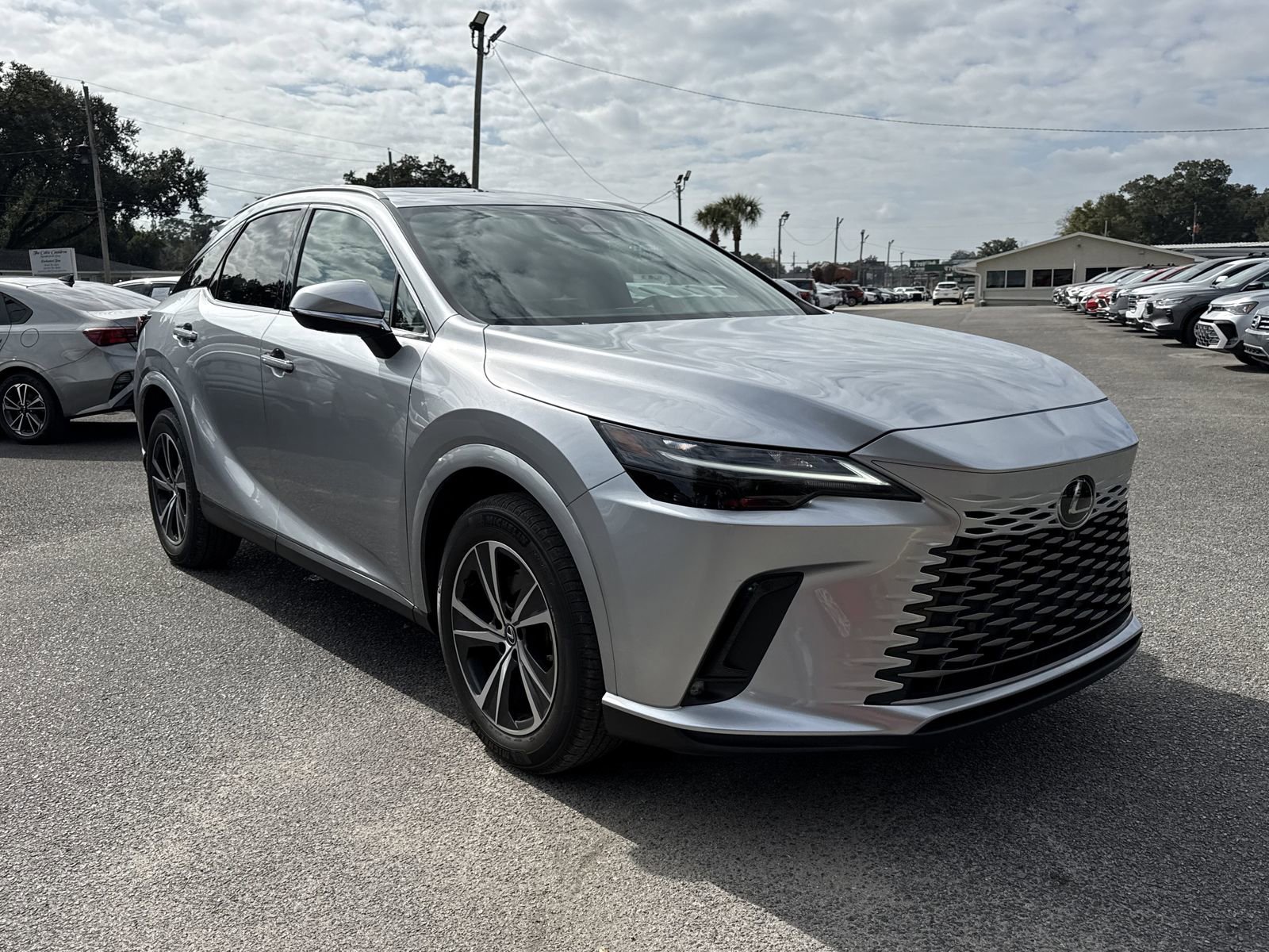 Used 2023 Lexus RX 350 Premium w/ Accessory Package (Z1) image 7