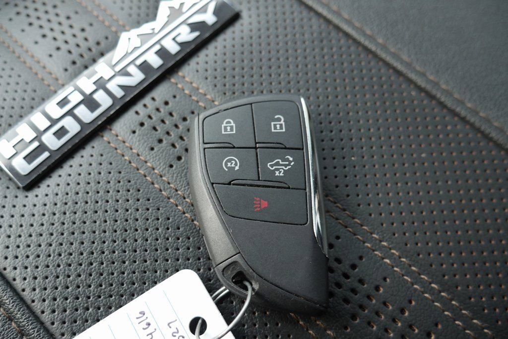 Used 2024 Chevrolet Silverado 2500 High Country w/ High Country Premium Package image 20