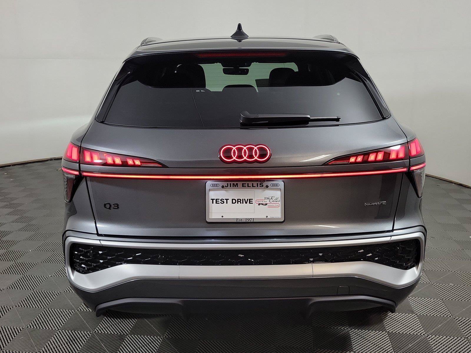 New 2026 Audi Q3 quattro 2.0T AWD/4WD image 6
