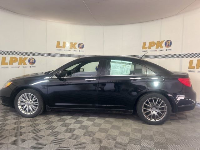 Used 2013 Chrysler 200 LX image 6